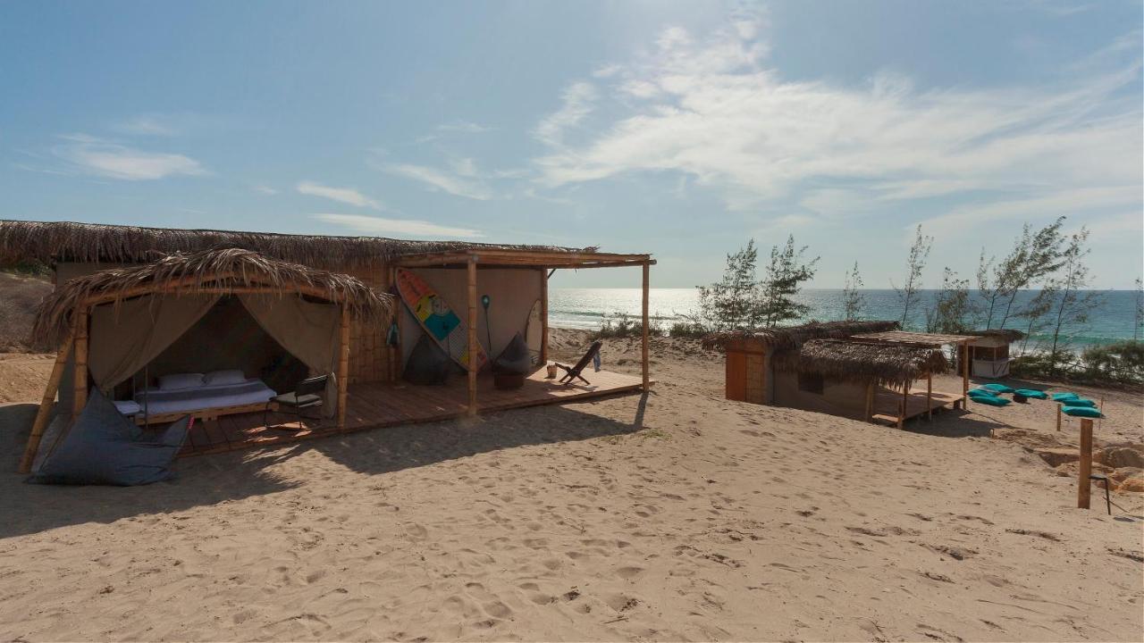 Eolia Sustainable Design Hotel Manta Bagian luar foto