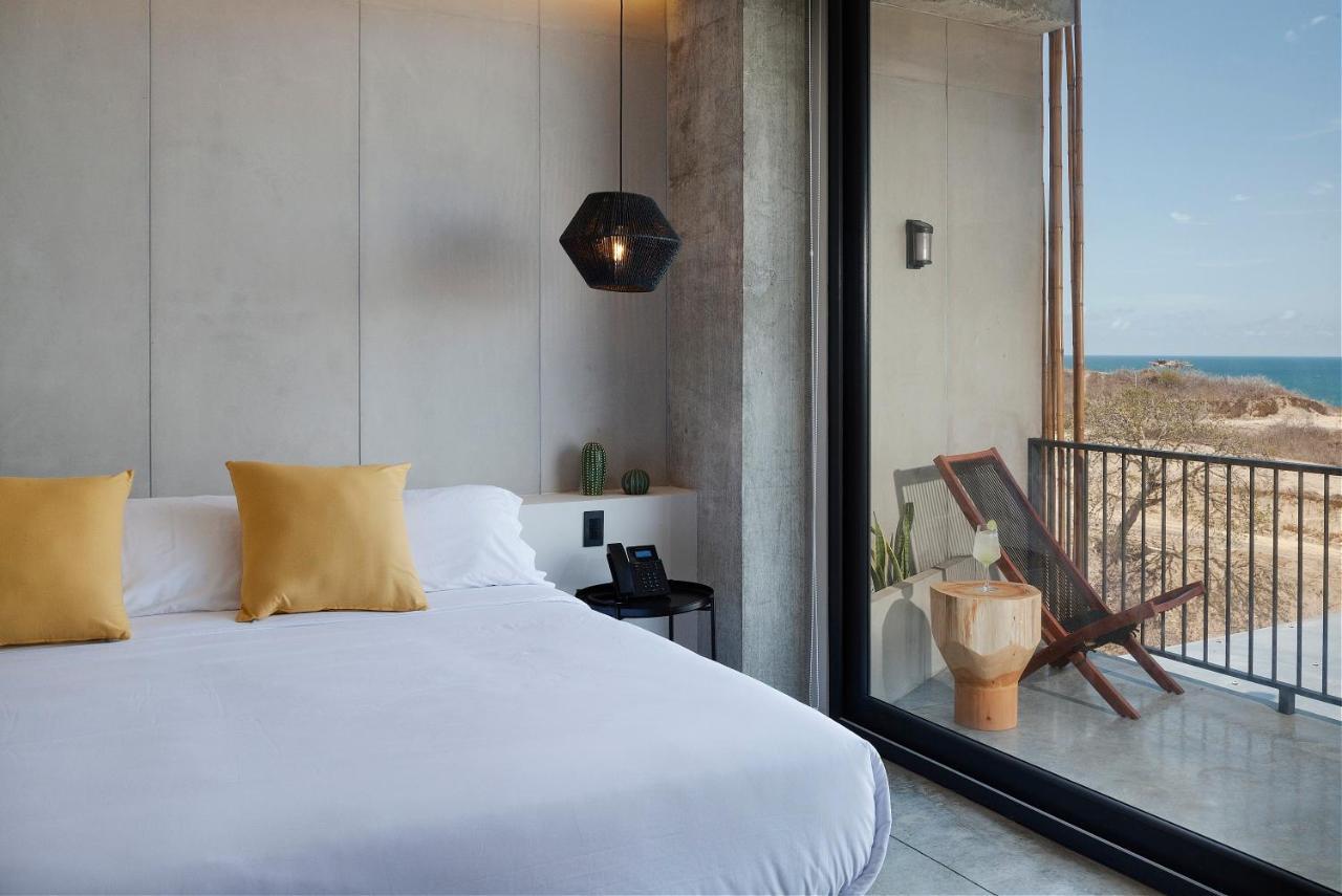 Eolia Sustainable Design Hotel Manta Bagian luar foto