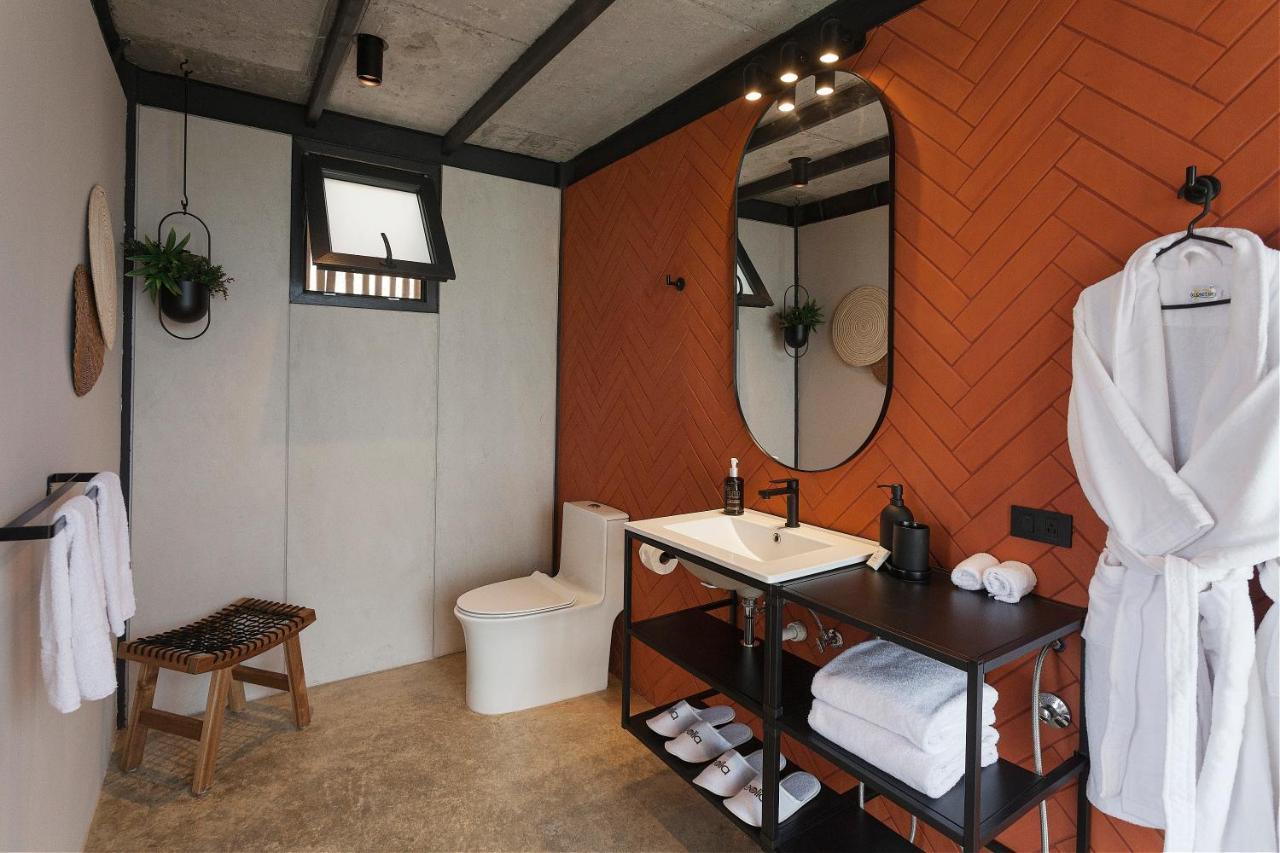 Eolia Sustainable Design Hotel Manta Bagian luar foto